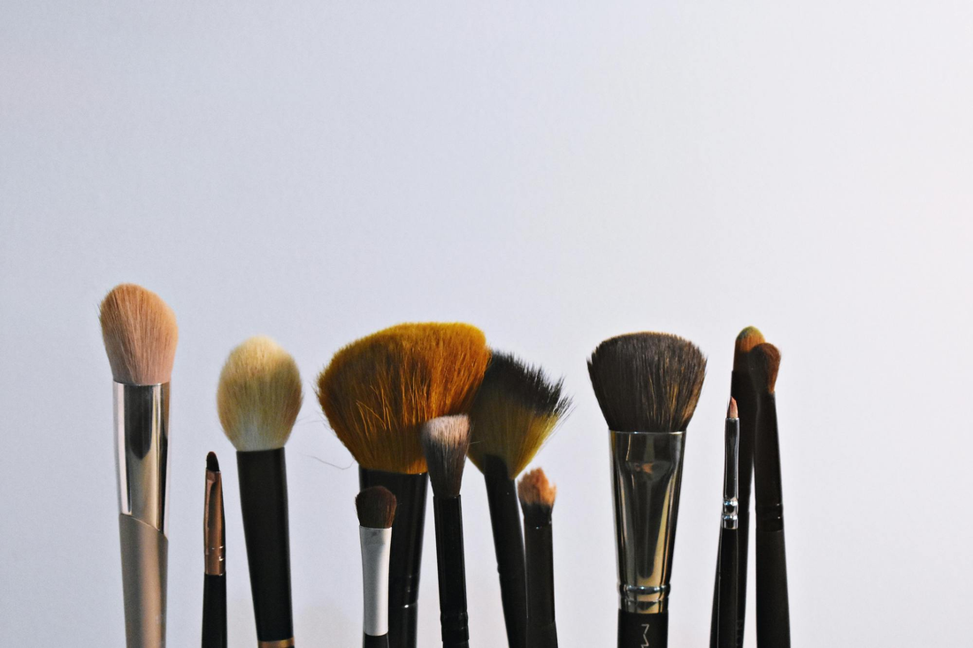 Tools & Brushes