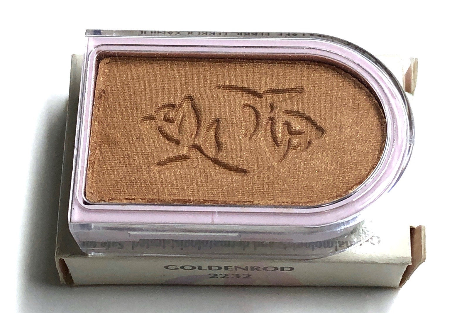 Powder Perfect Eyeshadow (Discontinued)