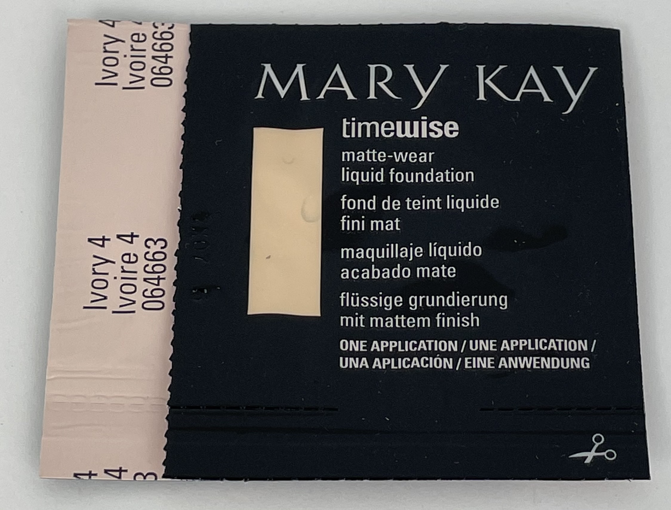 Matte Timewise Foundation ~ Sample (Discontinued)