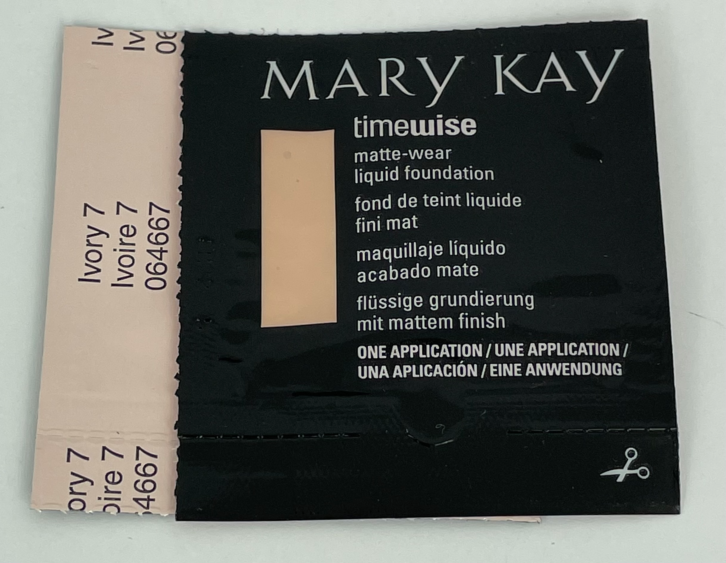 Matte Timewise Foundation ~ Sample (Discontinued)